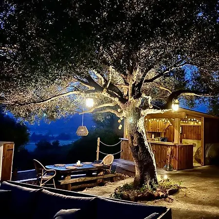 Tour Genoise Micalona, Domaine De L'oglisatru בית נופש *