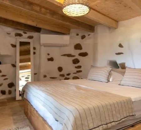 Tour Genoise Micalona, Domaine De L'oglisatru אולמטו