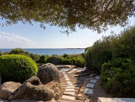 Tour Genoise Micalona, Domaine De L'oglisatru בית נופש