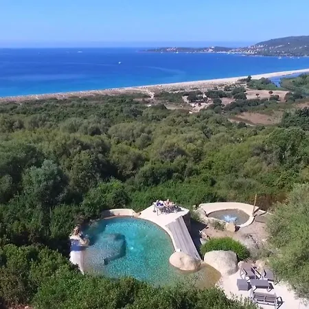 בית נופש Tour Genoise Micalona, Domaine De L'oglisatru אולמטו