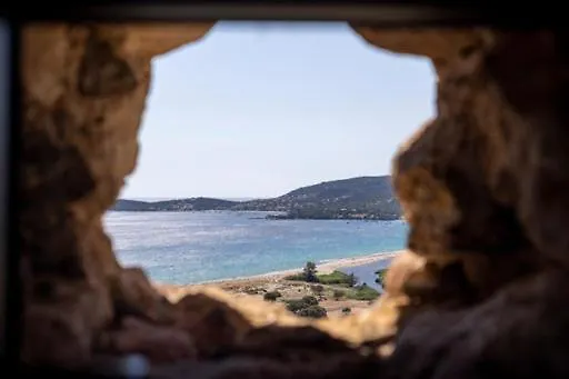 Tour Genoise Micalona, Domaine De L'oglisatru Olmeto (Corsica)