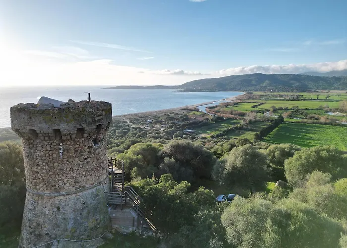 Tour Genoise Micalona, Domaine De L'oglisatru * Olmeto (Corsica)