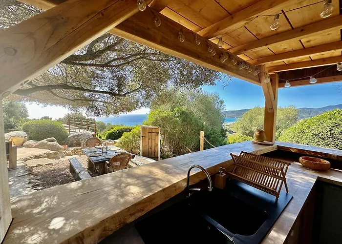 Tour Genoise Micalona, Domaine De L'oglisatru *