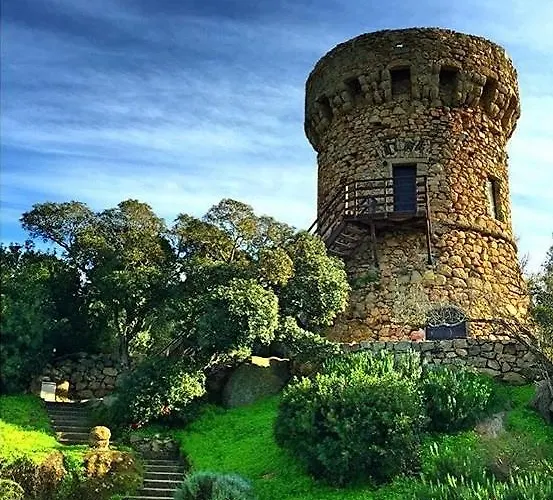 Tour Genoise Micalona, Domaine De L'oglisatru *